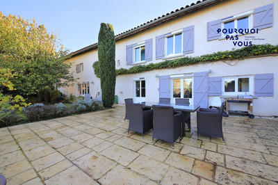 Maison ancienne - 260 m² - 8 pièces