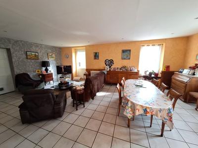 Maison - 170 m² - 4 pièces