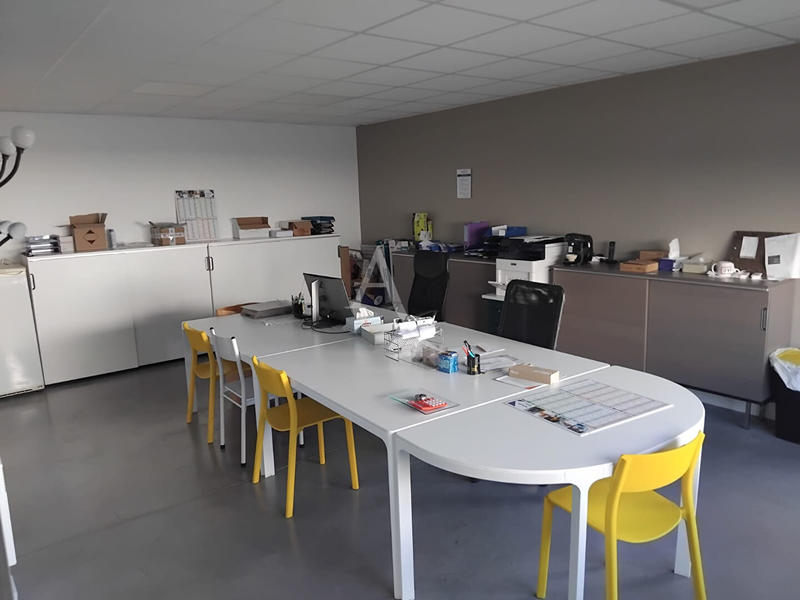 Local d'activité / Entrepôt - 800 m²