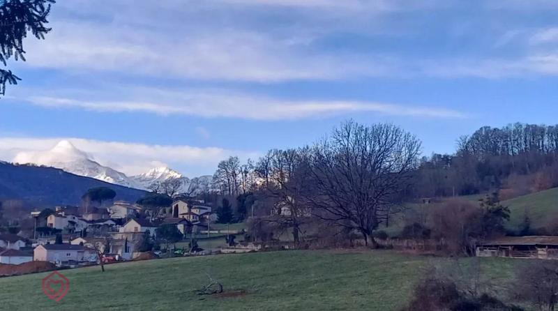 Maison - 263 m² - 9 pièces