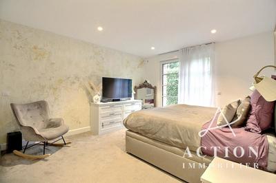 Maison - 171 m² - 5 pièces