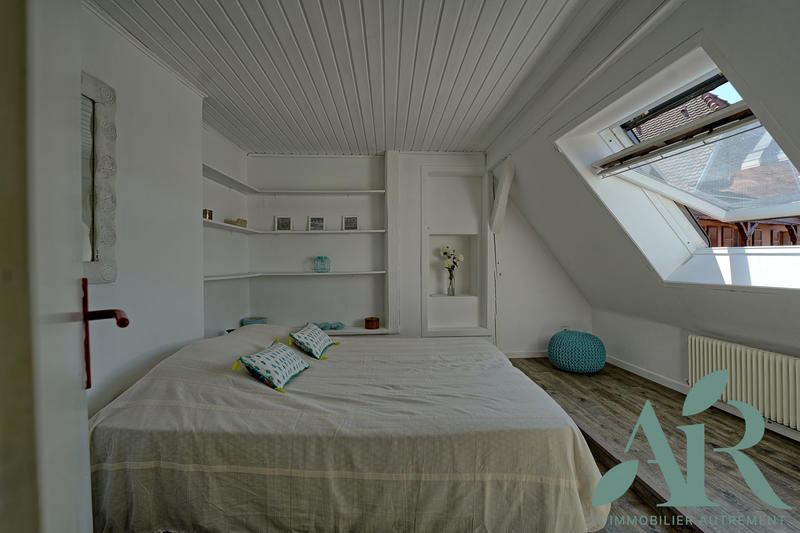 Maison traditionnelle - 143 m² - 5 pièces