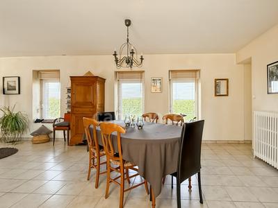 Maison - 173 m² - 7 pièces