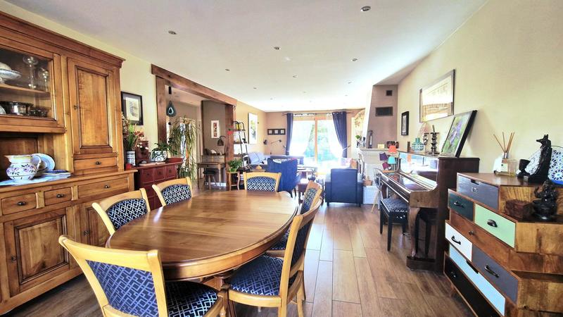 Maison - 148 m² - 7 pièces