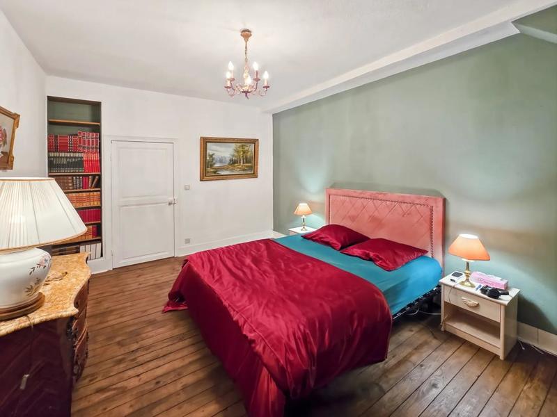 Maison - 172 m² - 8 pièces