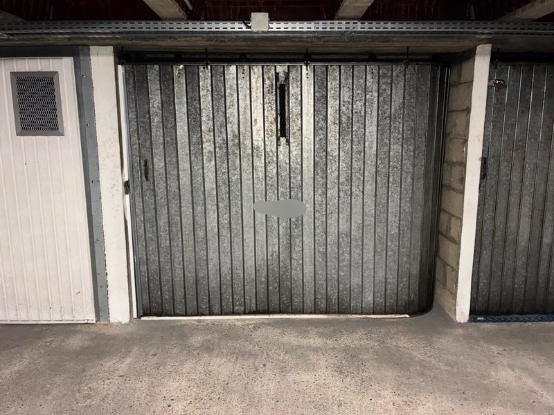 Parking / Garage - 12 m²