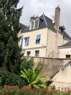 Maison - 185 m² - 8 pièces