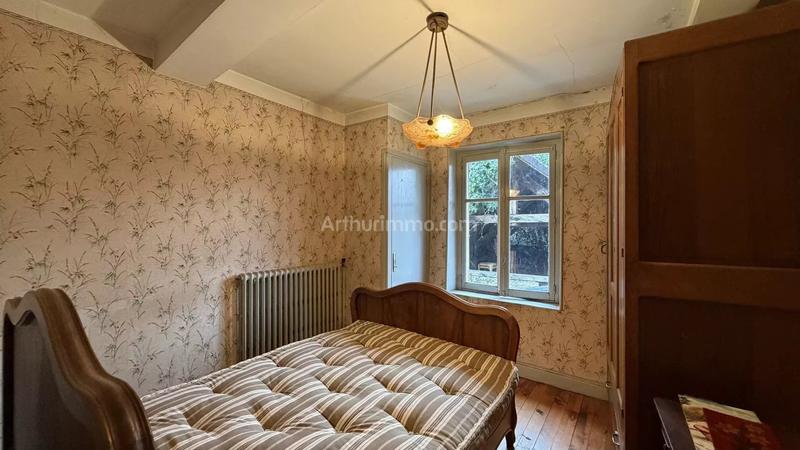 Maison - 210 m² - 5 pièces