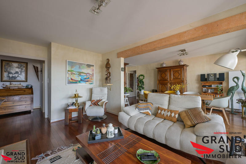 Appartement - 125 m² - 6 pièces