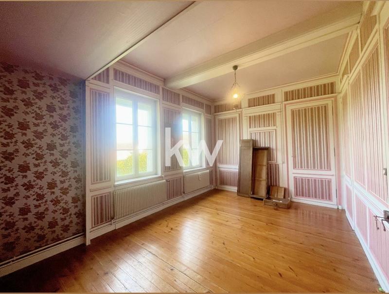 Maison - 240 m² - 9 pièces