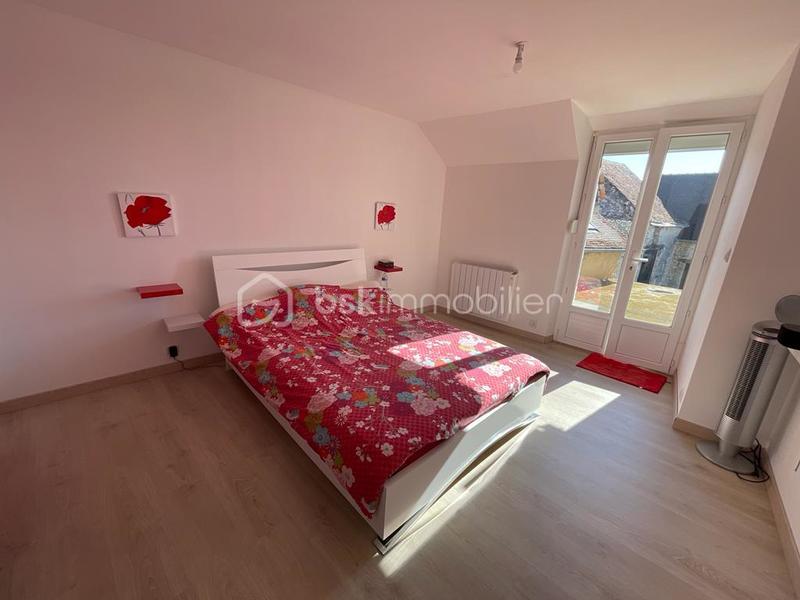 Maison - 160 m² - 8 pièces