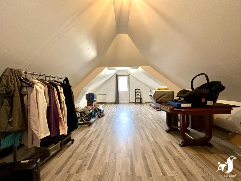 Maison - 181 m² - 7 pièces