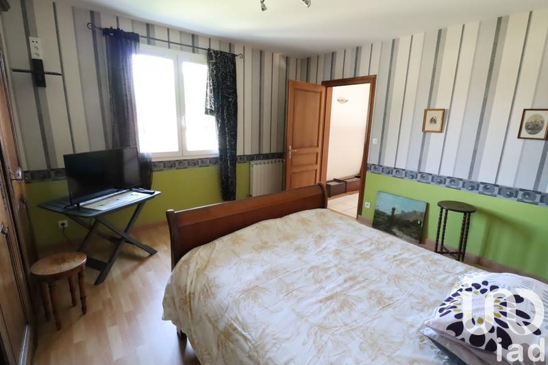 Maison - 242 m² - 6 pièces