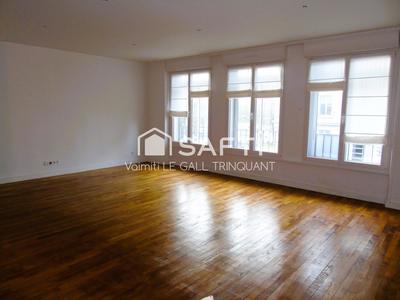 Appartement - 84 m² - 4 pièces