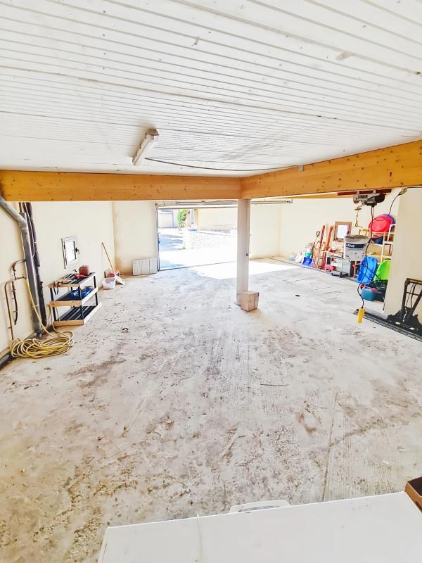 Maison - 240 m² - 6 pièces