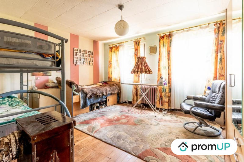 Maison - 200 m² - 7 pièces