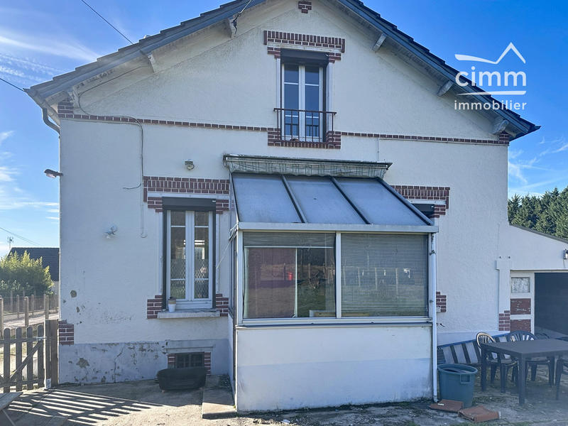 Maison - 104 m² - 5 pièces