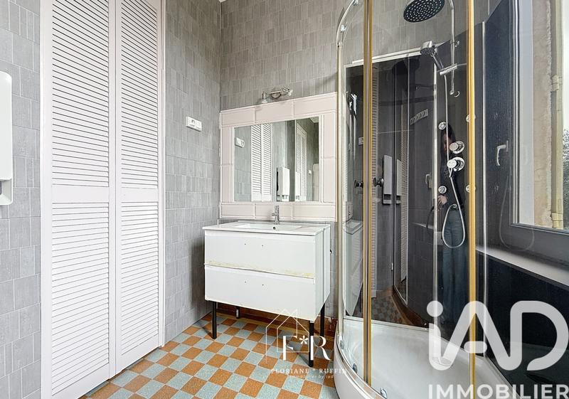 Maison - 226 m² - 6 pièces