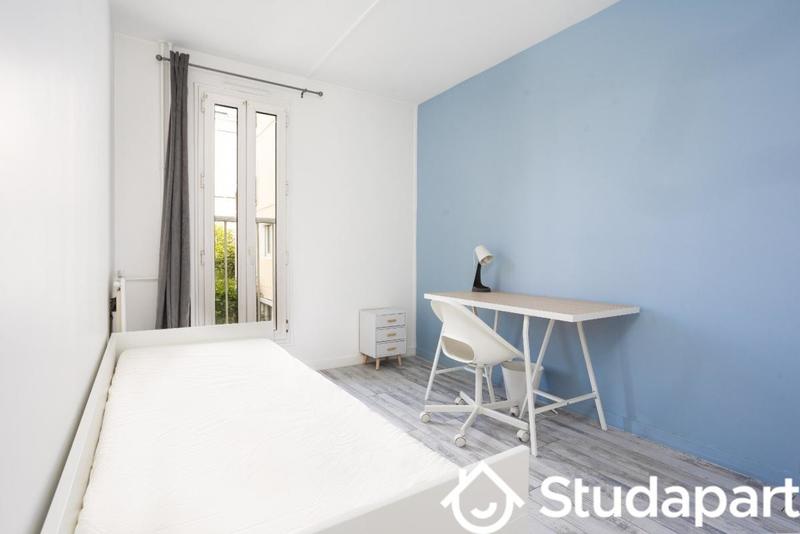 Chambre - 10 m² - 1 pièce