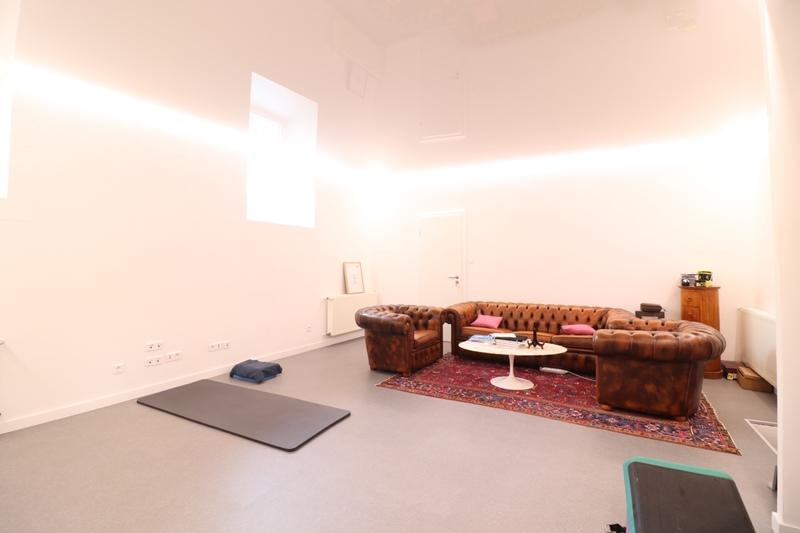 Maison - 210 m² - 7 pièces