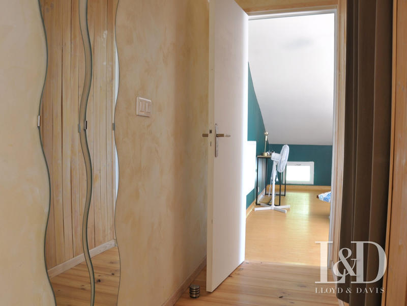 Maison - 200 m² - 6 pièces