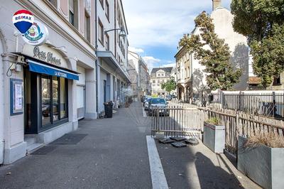 Magasins - 60 m² - 2 pièces