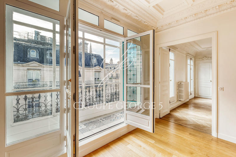 Appartement - 151 m² - 5 pièces