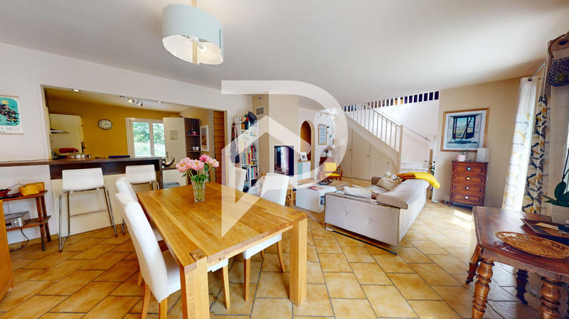 Maison - 150 m² - 7 pièces