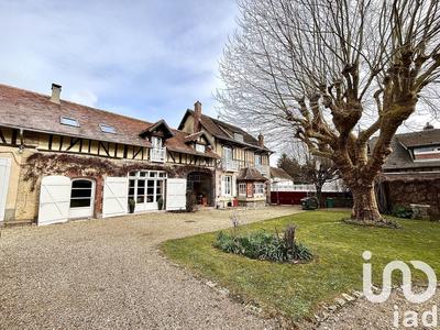 Maison - 282 m² - 12 pièces