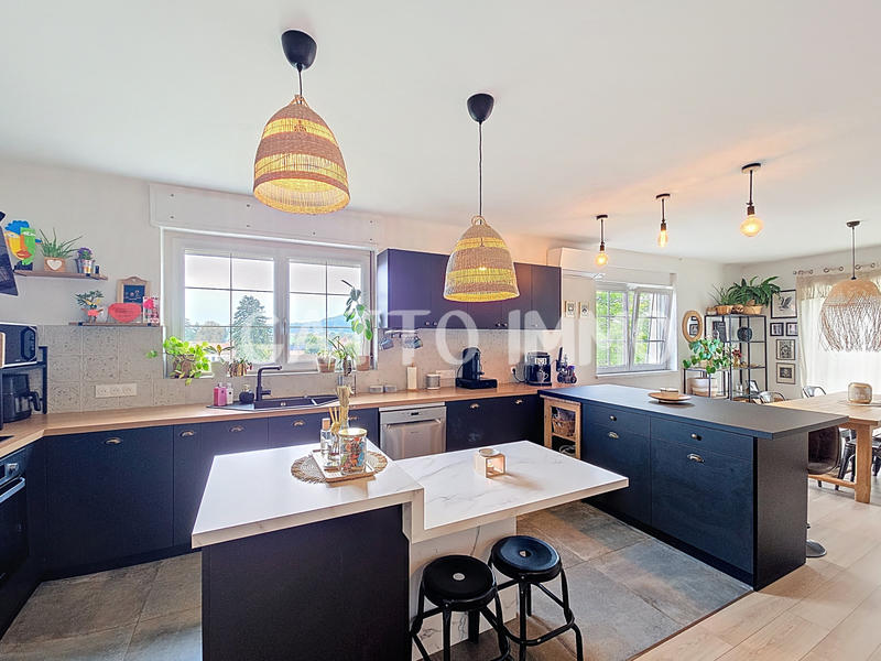 Maison - 130 m² - 4 pièces