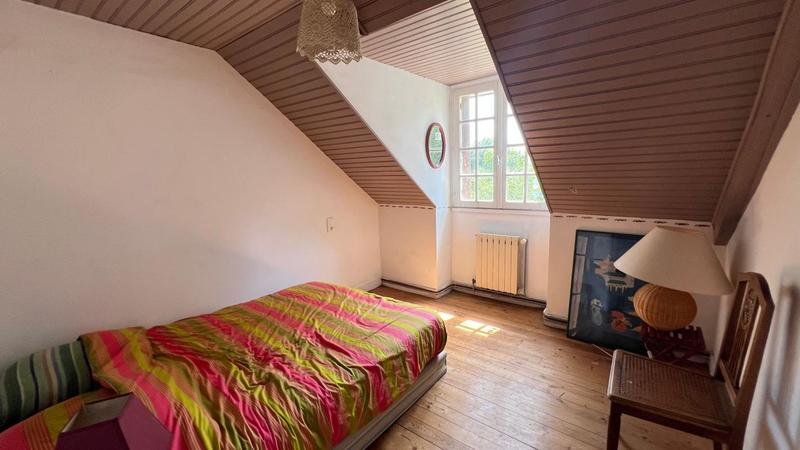 Maison - 152 m² - 8 pièces