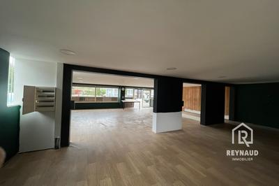 Local commercial - 340 m²