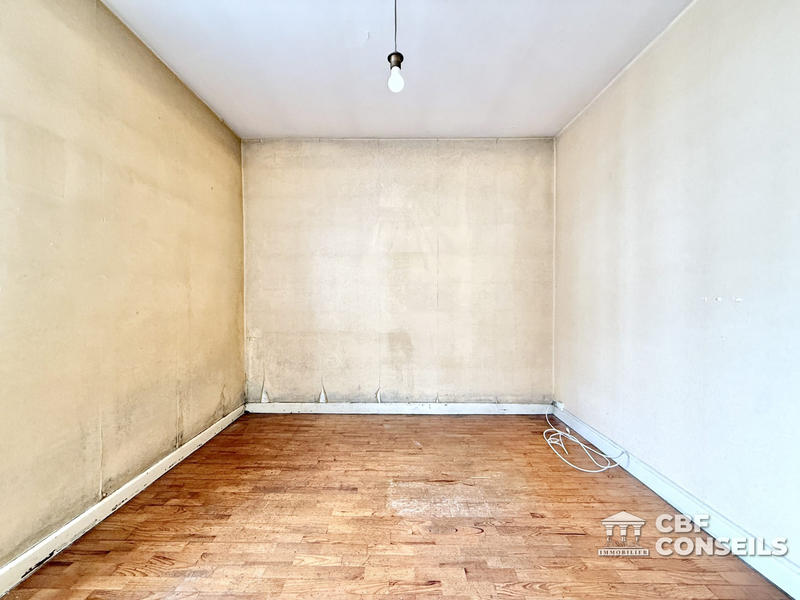 Appartement - 90 m² - 5 pièces