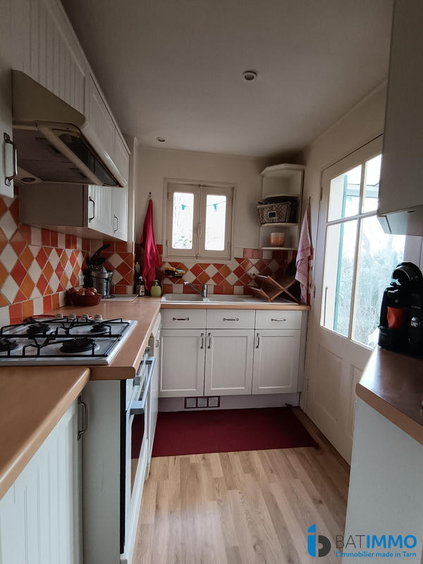 Maison - 220 m² - 9 pièces