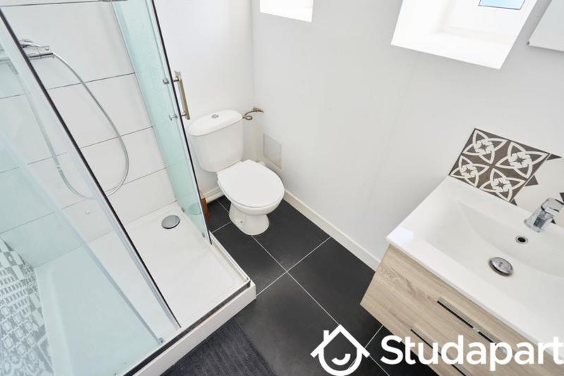 Chambre - 12 m² - 1 pièce