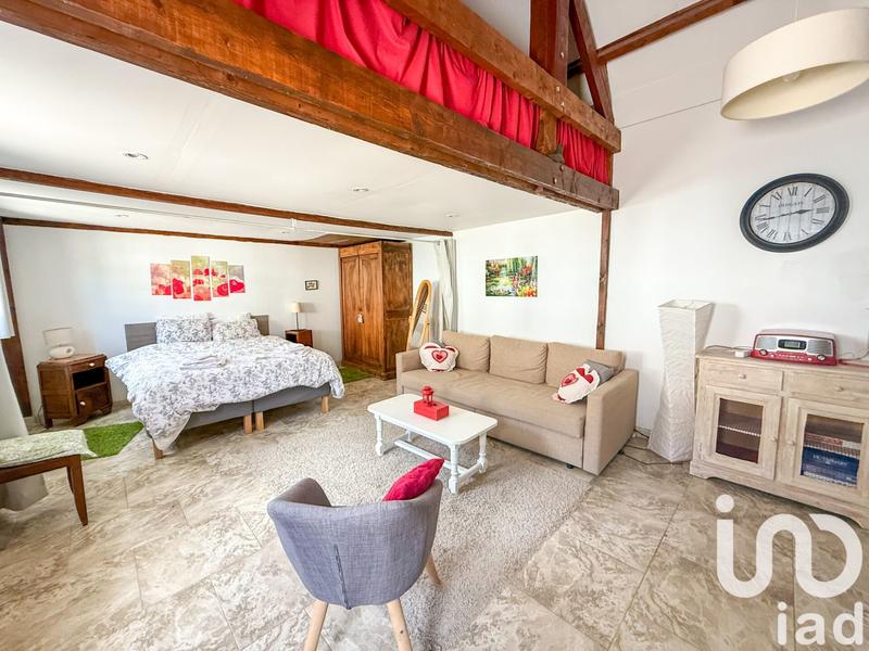 Maison - 211 m² - 8 pièces