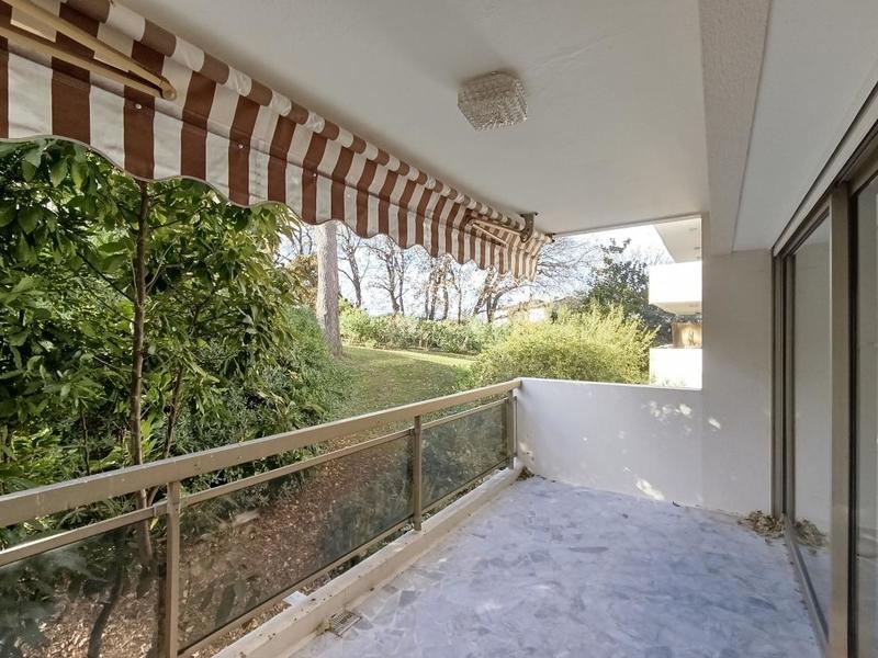 Studio - 24 m² - 2 pièces