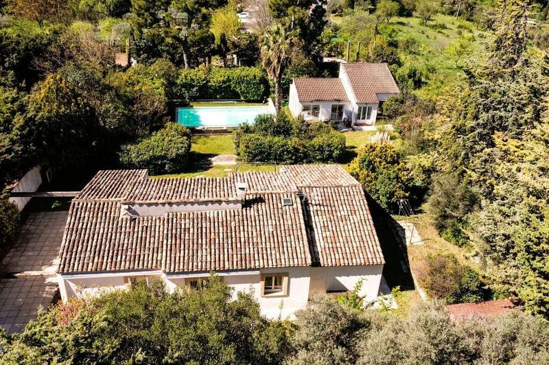 Maison - 200 m² - 5 pièces