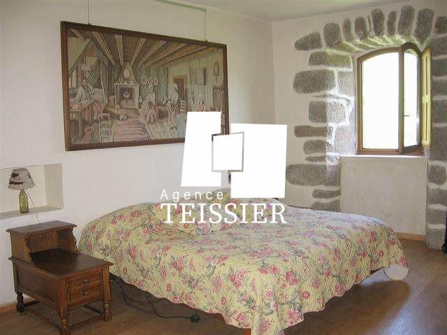 Château - 400 m² - 12 pièces