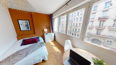 Chambre - 11 m² - 4 pièces