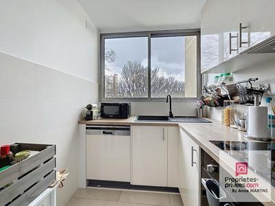 Appartement - 65 m² - 5 pièces