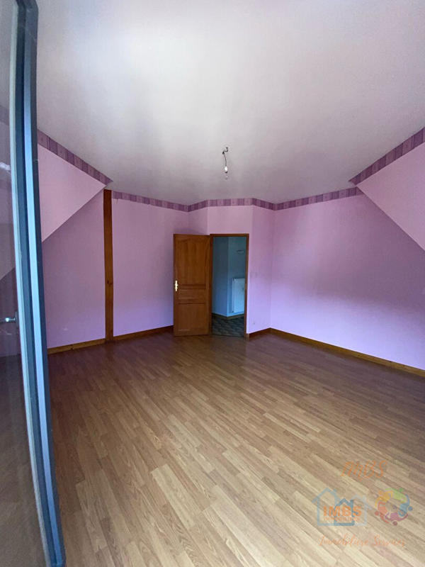 Local commercial - 626 m²