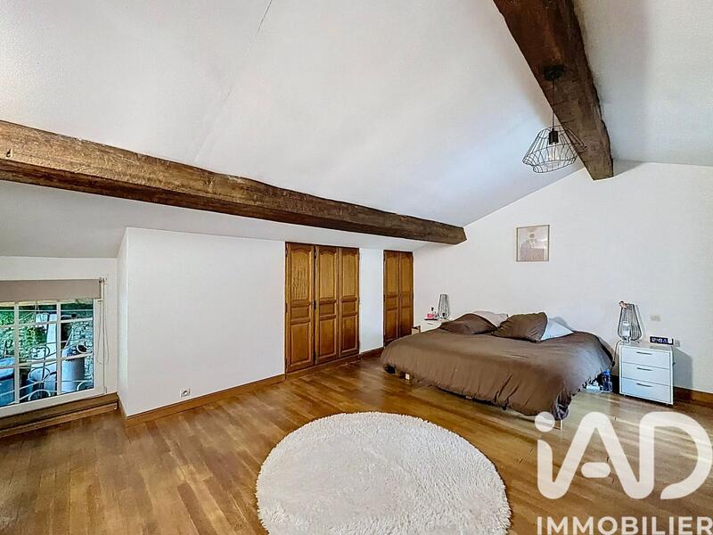 Maison - 193 m² - 6 pièces