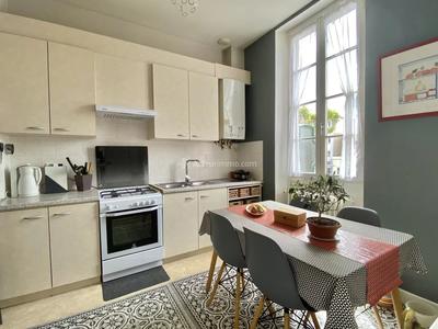 Appartement - 96 m² - 3 pièces