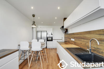 Chambre - 10 m² - 1 pièce