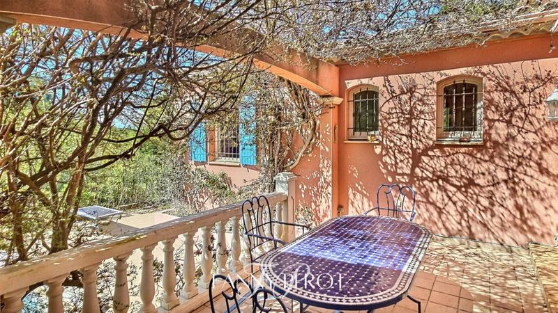 Maison - 145 m² - 5 pièces