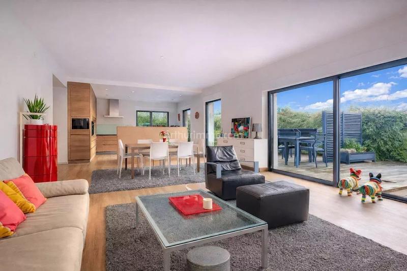 Maison - 170 m² - 6 pièces