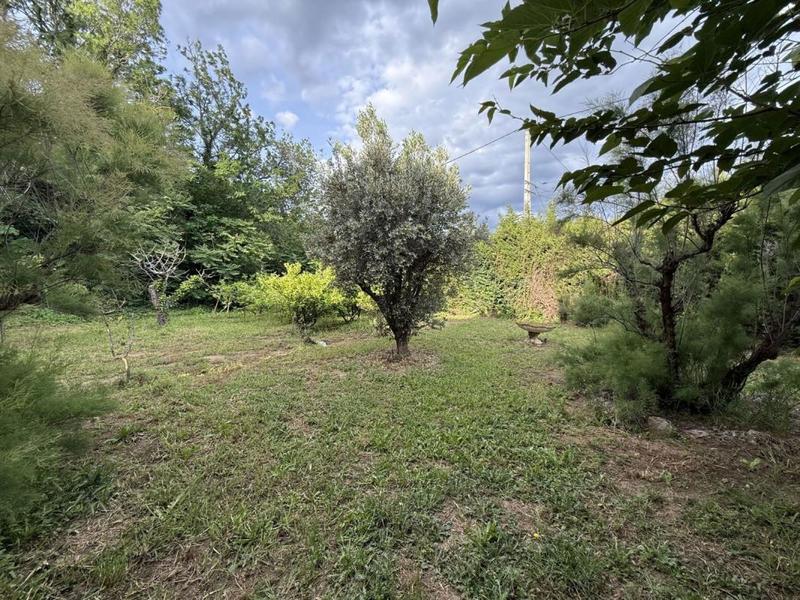 Propriété - 223 m² - 6 pièces