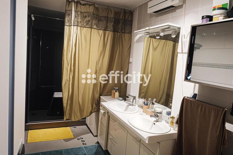 Maison - 103 m² - 5 pièces