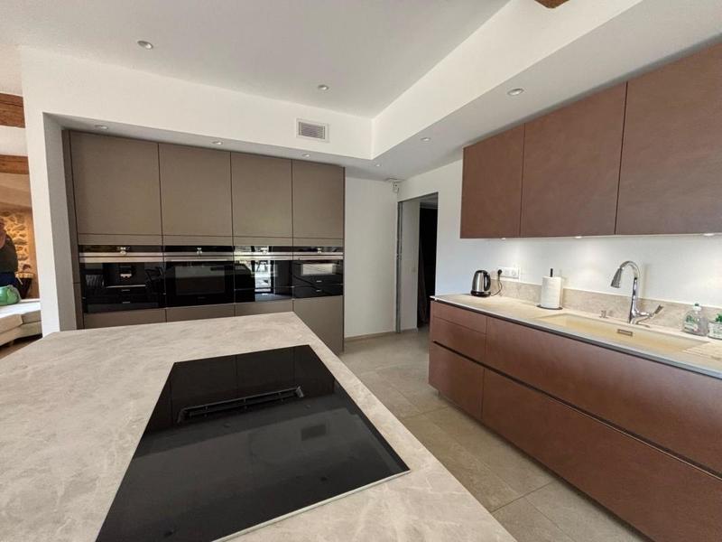 Terrain - 94 759 m²